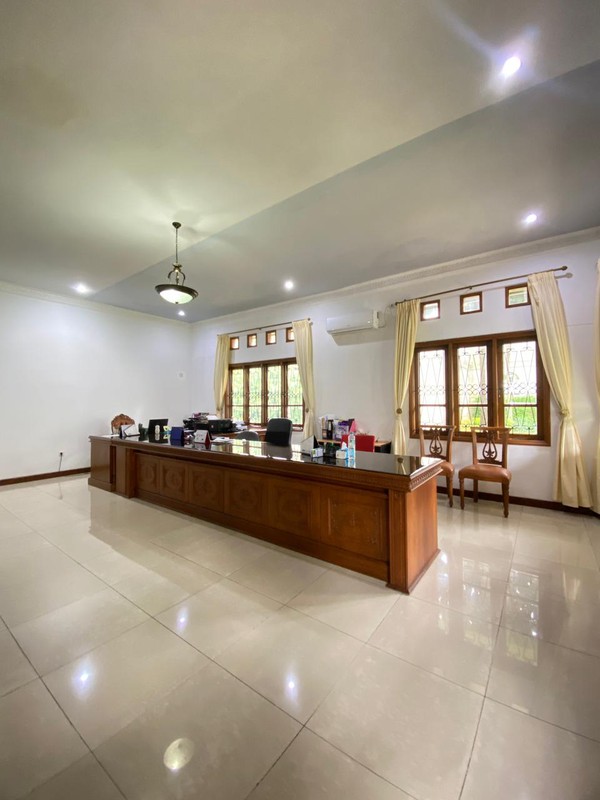 Hunian mewah lahan super luas di Margonda