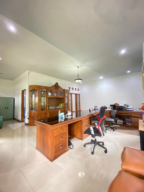 Hunian mewah lahan super luas di Margonda