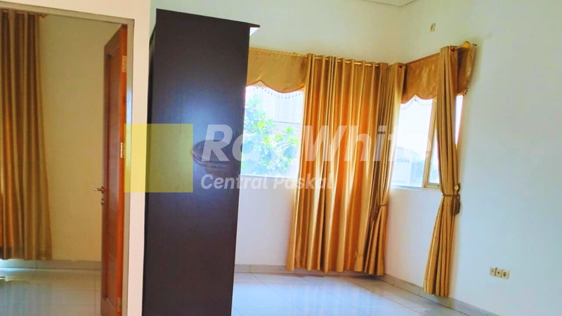 Rumah 3 Lantai di Sayap Sudirman Bandung