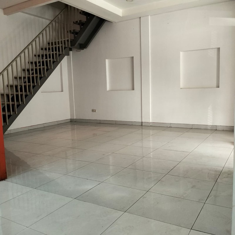 Rumah 3 Lantai di Sayap Sudirman Bandung