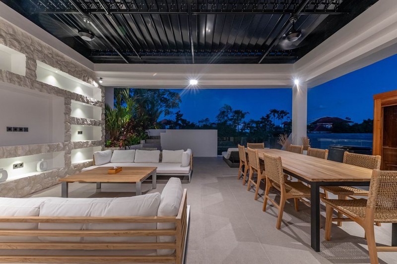 Leasehold - Private Rooftop Sanctuary, A Fully Furnished Luxury Villa in Pererenan, Canggu, Bali