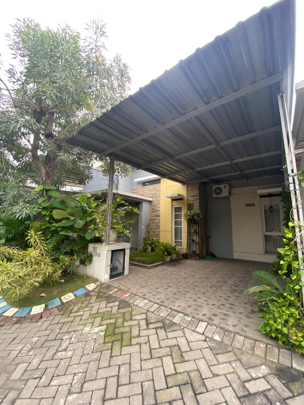 Dijual Rumah Sidoarjo Full Furnished di Perum Valencia Gedangan