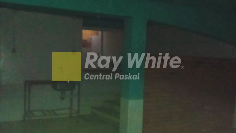 Ruko 3 Lantai di Mainroad Dalem Kaum Kota Bandung