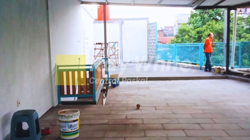 Ruko 3 Lantai di Mainroad Dalem Kaum Kota Bandung