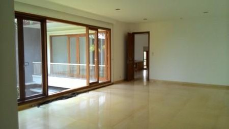 Disewakan rumah bagus di Menteng-jakarta pusat