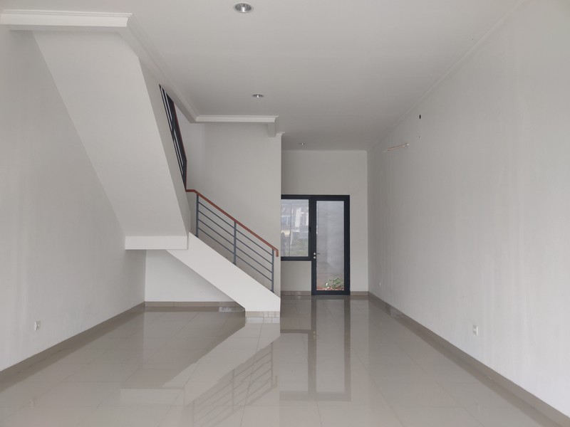 Jarang ada, Ruko Mewah Oregon Hadap Boulevard dekat BPK Penabur kota wisata