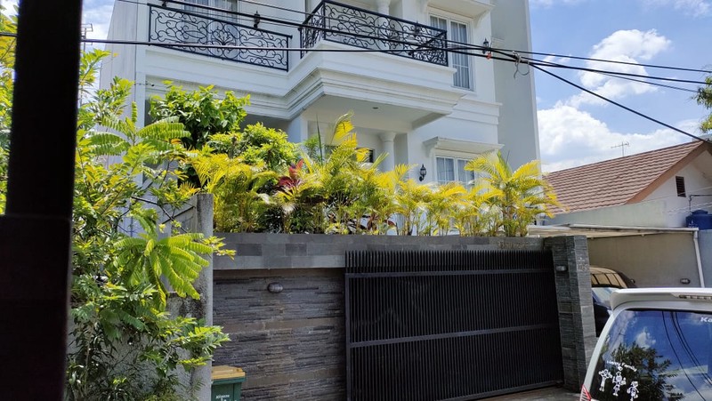 Rumah Dijual di Benda Polim