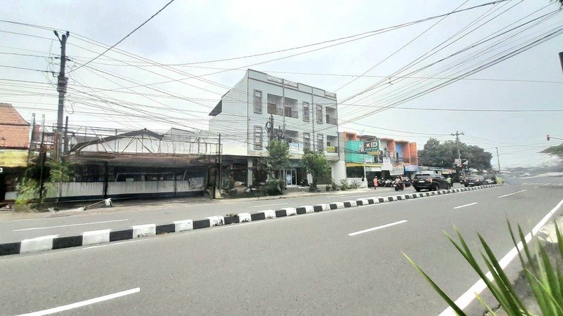 Ruko Lokasi Strategis di Jalan Raya Janti - Cocok untuk Usaha & Investasi