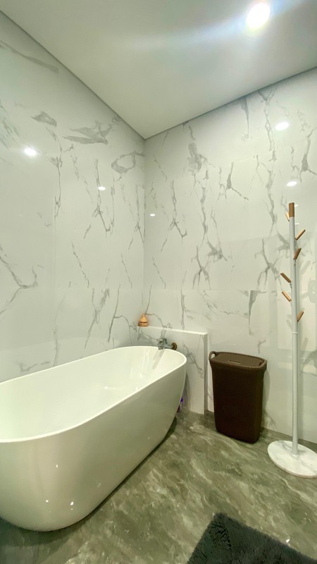 Rumah Modern dengan Private Swimming pool di Bintaro