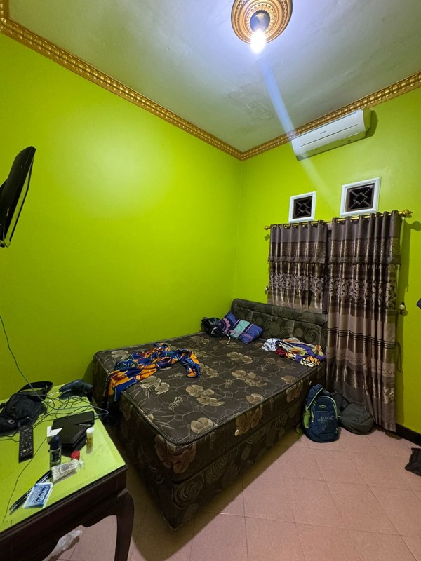 Hunian Mewah & Luas di Wedomartani  Fasilitas Lengkap, Parkir 6 Mobil, Siap Huni