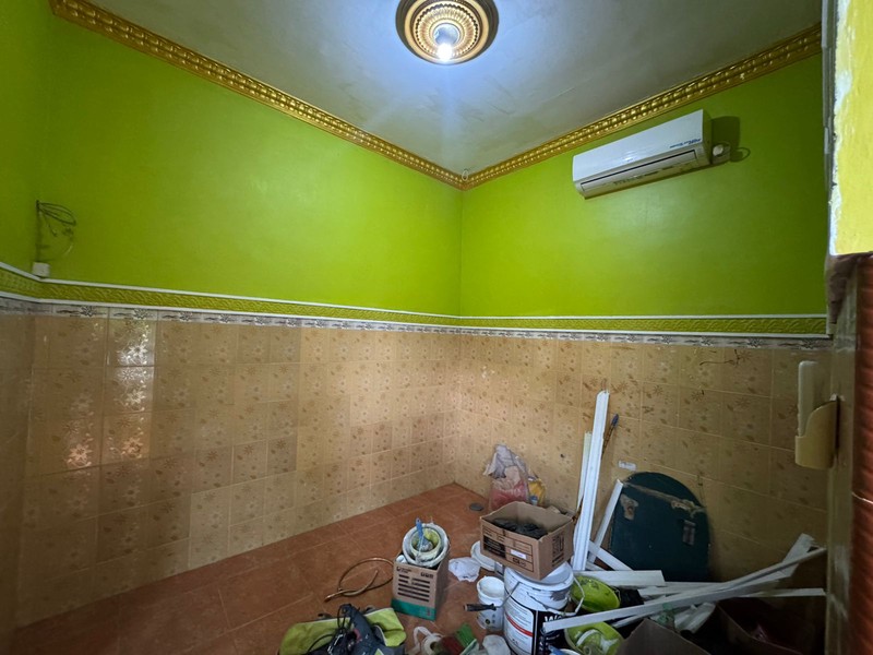 Hunian Mewah & Luas di Wedomartani  Fasilitas Lengkap, Parkir 6 Mobil, Siap Huni