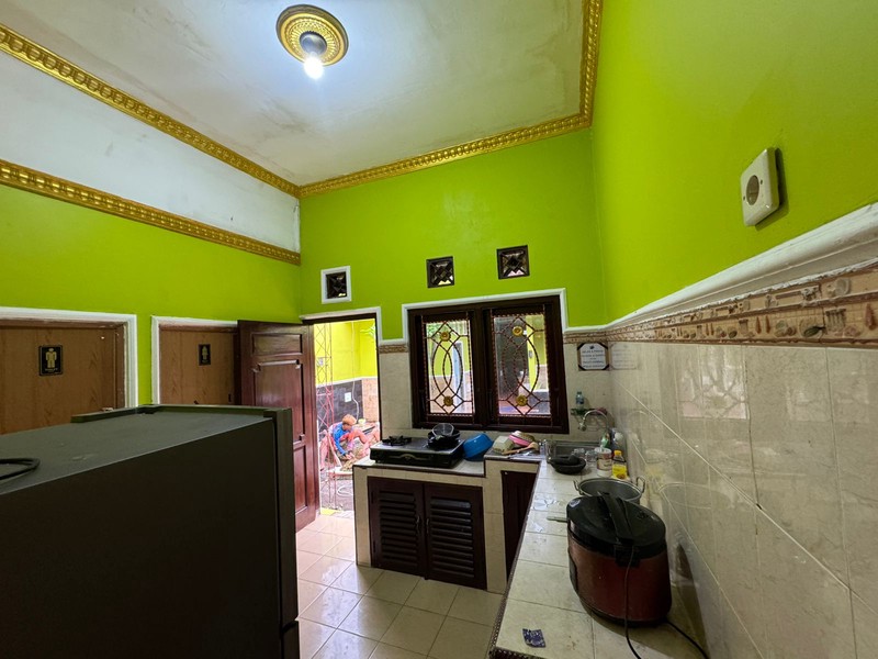 Hunian Mewah & Luas di Wedomartani  Fasilitas Lengkap, Parkir 6 Mobil, Siap Huni