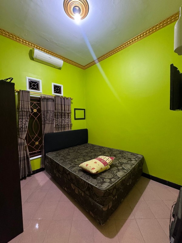 Hunian Mewah & Luas di Wedomartani  Fasilitas Lengkap, Parkir 6 Mobil, Siap Huni