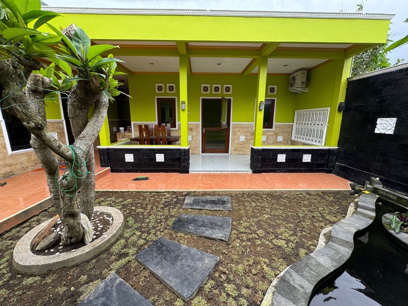 Hunian Mewah & Luas di Wedomartani  Fasilitas Lengkap, Parkir 6 Mobil, Siap Huni