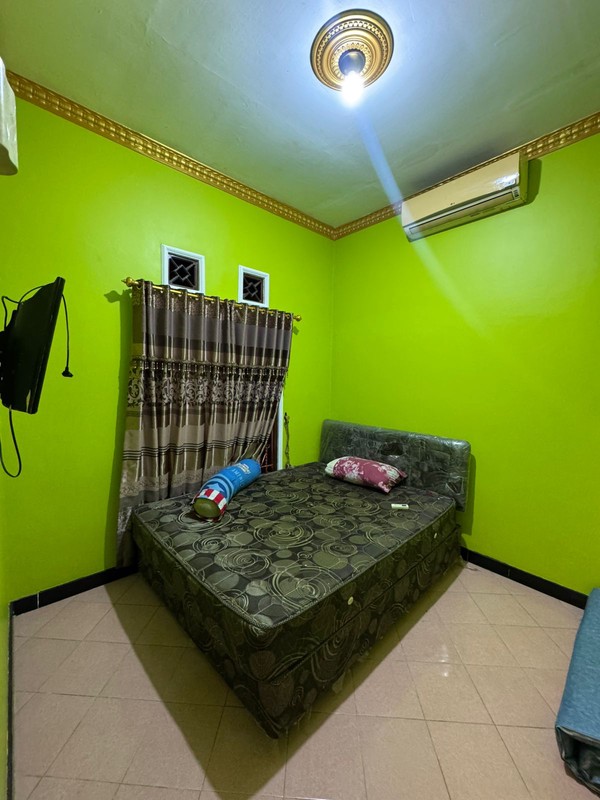 Hunian Mewah & Luas di Wedomartani  Fasilitas Lengkap, Parkir 6 Mobil, Siap Huni