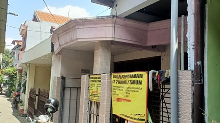 Disewa Rumah Ketintang Jambangan Surabaya