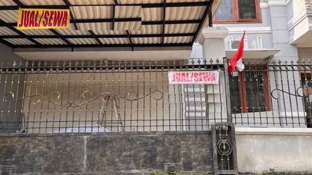 Dijual Rumah Central Park Mulyosari Surabaya