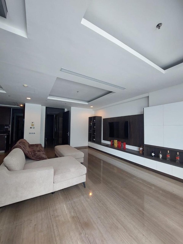 Apartemen Kemang Village 3+1 BR