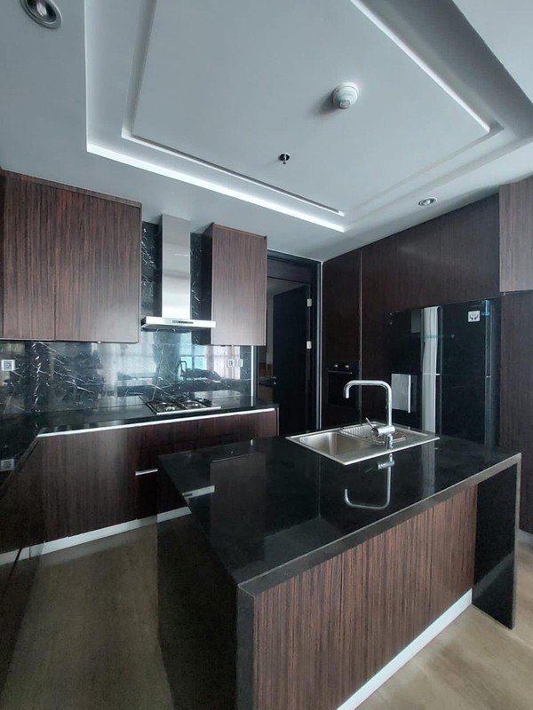 Apartemen Kemang Village 3+1 BR