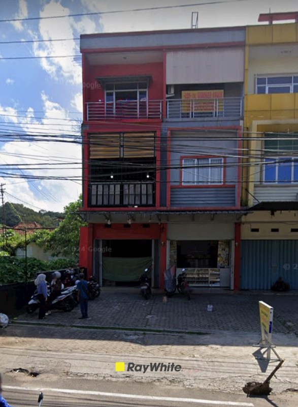 ruko 3 lantai di jalan teuku umar dekat mall MBK