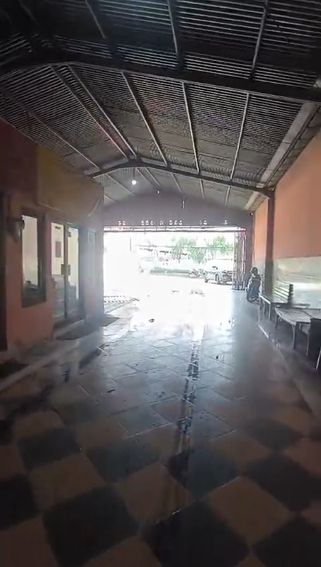 Disewakan 660 m2 Gudang Raya Babat Jerawat - Pakal - Benowo - Surabaya Barat - Hadap Nol Jalan Raya Kembar - Akses Truk Kontainer 40 Feet - Halaman Parkiran Mobil Luas