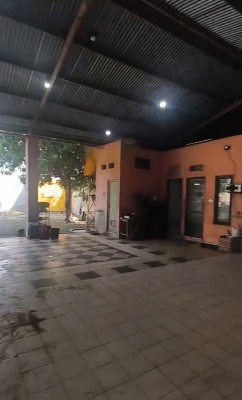 Disewakan 660 m2 Gudang Raya Babat Jerawat - Pakal - Benowo - Surabaya Barat - Hadap Nol Jalan Raya Kembar - Akses Truk Kontainer 40 Feet - Halaman Parkiran Mobil Luas