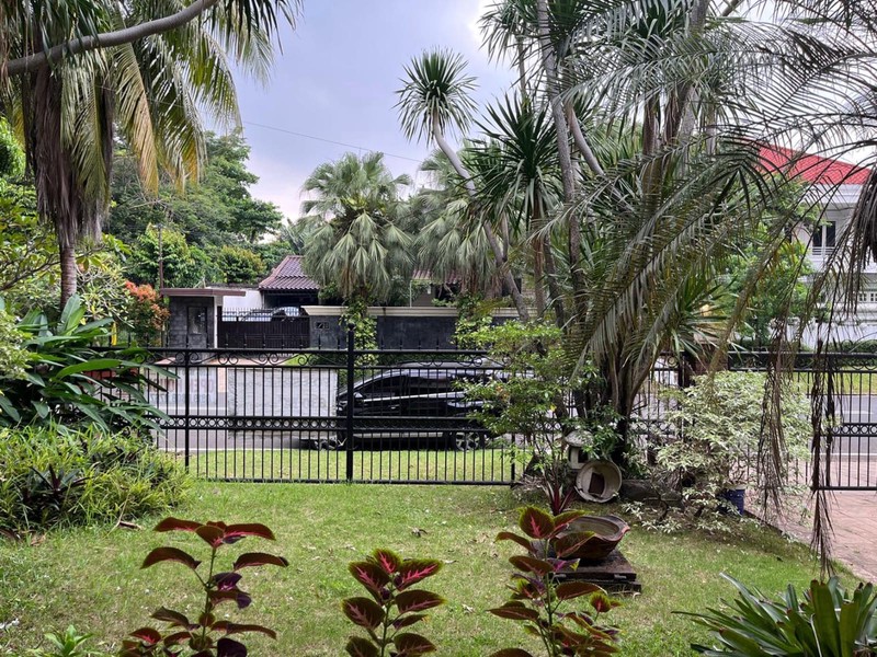 Dijual Rumah Tinggal di  Pondok Indah di Sekolah Kencana