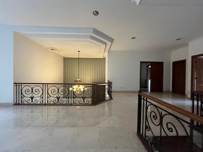 Dijual Rumah Tinggal di  Pondok Indah di Sekolah Kencana