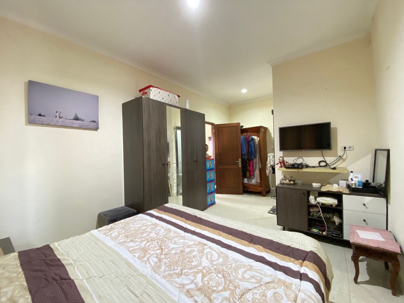 Jagakarsa gandaria luas 420 dalam komplek 6 kamar tidur 1 lantai