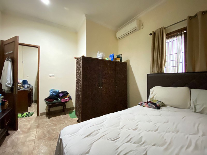 Jagakarsa gandaria luas 420 dalam komplek 6 kamar tidur 1 lantai