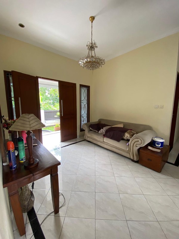 Cirendeu bukit cirendeu luas 300 halaman luas rumah 1 lantai