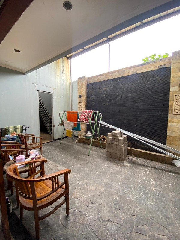 Cirendeu bukit cirendeu luas 300 halaman luas rumah 1 lantai