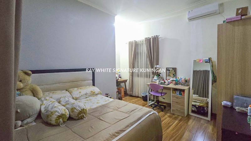 Di Jual Rumah 2,5 Lantai Siap Huni Lokasi Strategis di Jl. Danau Medara Bendungan Hilir