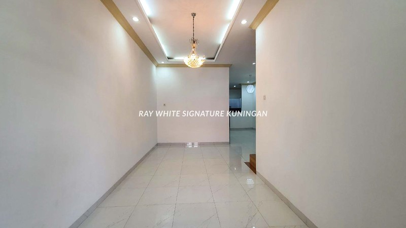 Di Jual Rumah dan Bangunan Baru Siap Huni Lokasi Strategis Di Jl Lidi, Duren Sawit