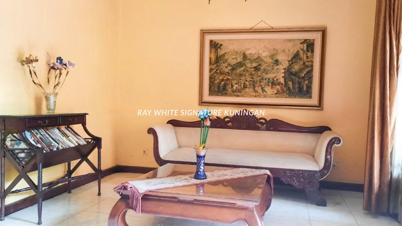 Di Jual Rumah 2 Lantai Siap Huni Lokasi Strategis di Komplek Pondok Melati