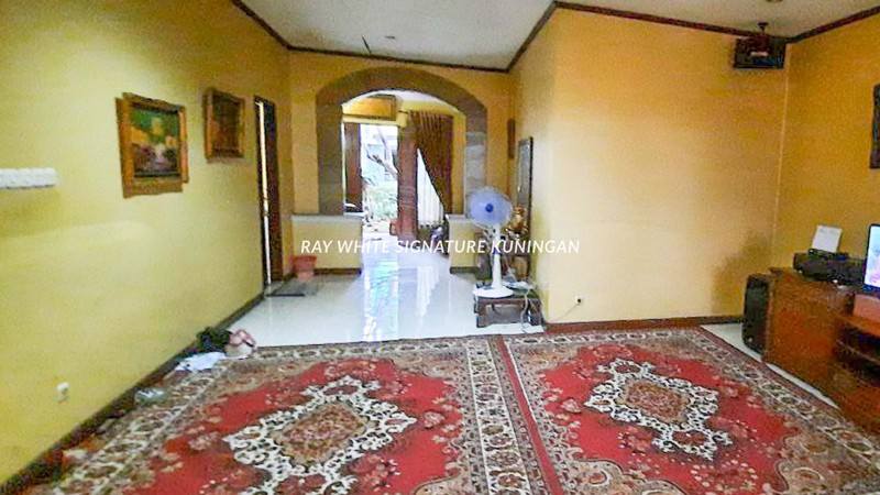 Di Jual Rumah 2 Lantai Siap Huni Lokasi Strategis di Komplek Pondok Melati