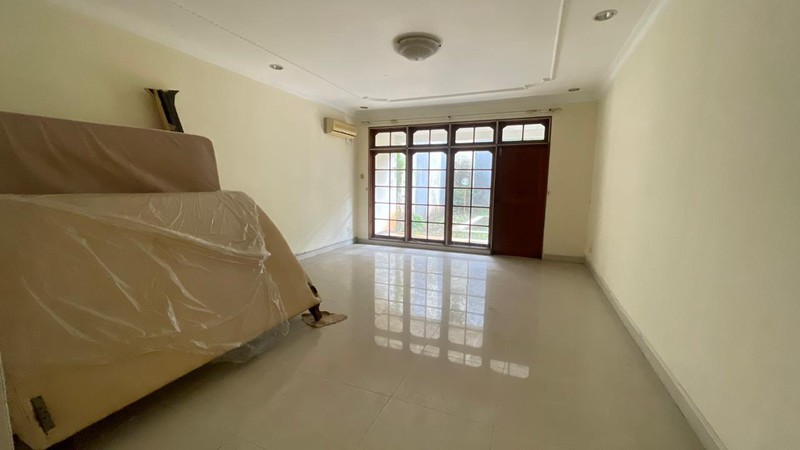 FOR SALE! RUMAH LUAS READY TO USE  DI DUTA PERMAI PONDOK INDAH