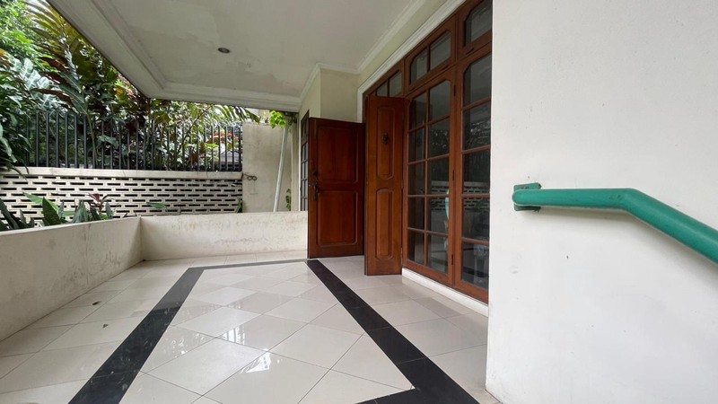 FOR SALE! RUMAH LUAS READY TO USE  DI DUTA PERMAI PONDOK INDAH