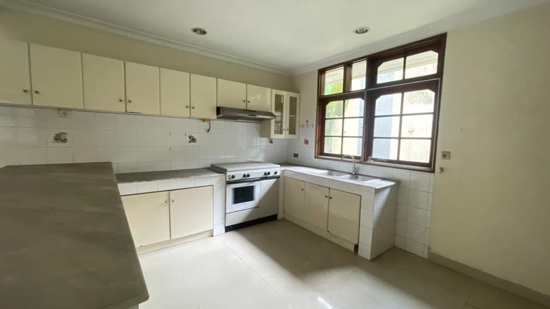 FOR SALE! RUMAH LUAS READY TO USE  DI DUTA PERMAI PONDOK INDAH