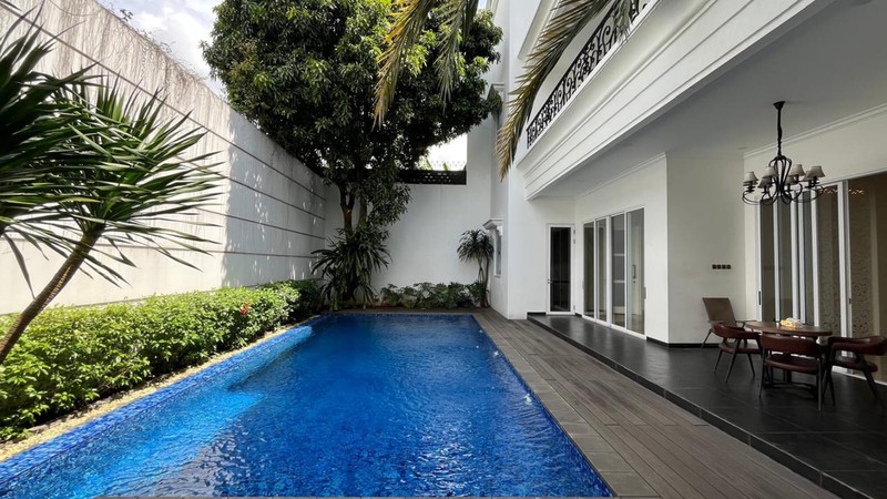 Luxury House for Sale in Pondok Indah