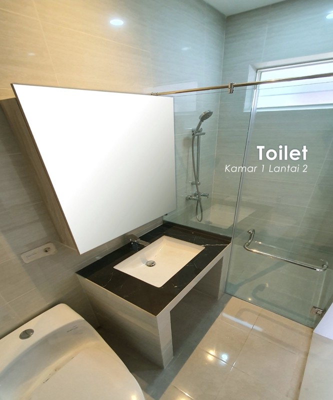 Dijual Townhouse Brand New di Radio Dalam, Kebayoran Baru - Semi Furnished, Rooftop Luas