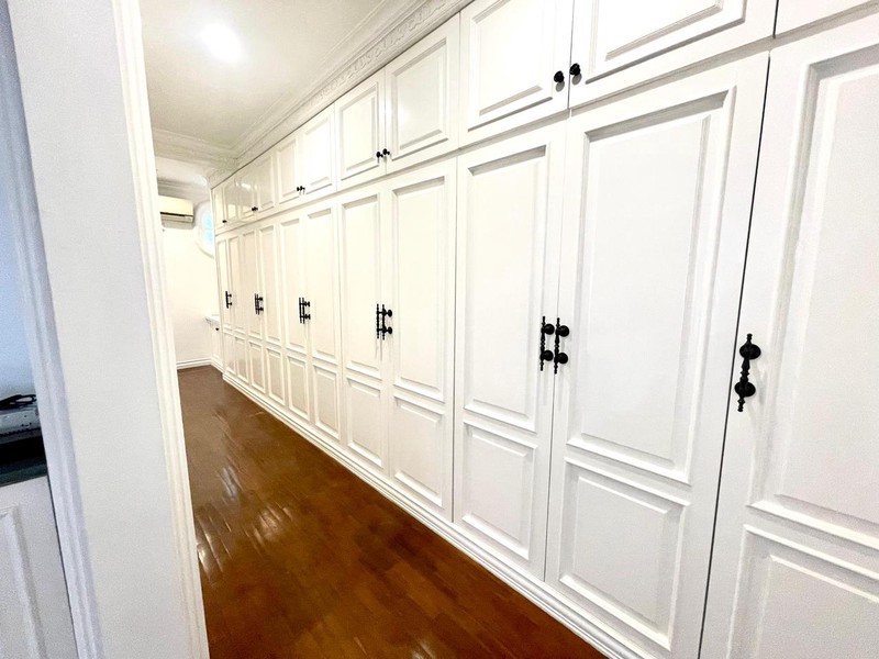 DISEWAKAN! RUMAH MEWAH EUROPEAN CLASSIC SIAP HUNI DI PONDOK INDAH