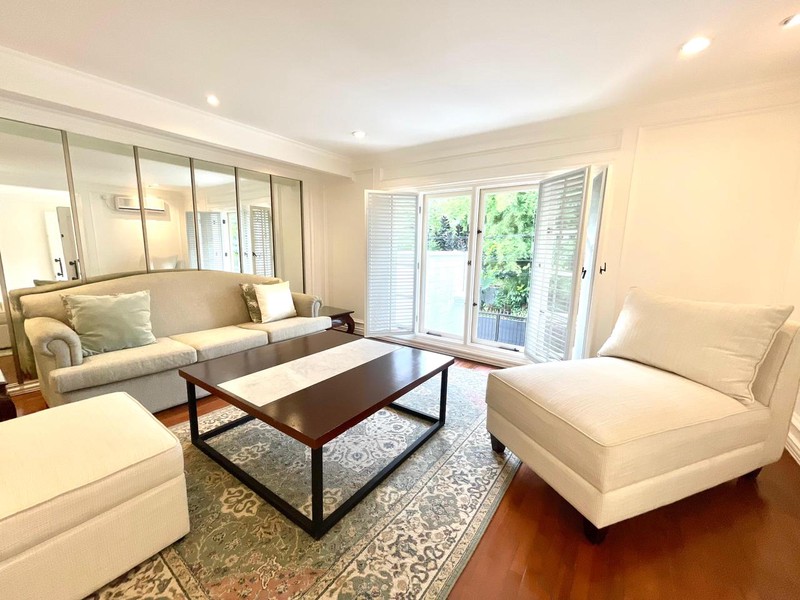 DISEWAKAN! RUMAH MEWAH EUROPEAN CLASSIC SIAP HUNI DI PONDOK INDAH