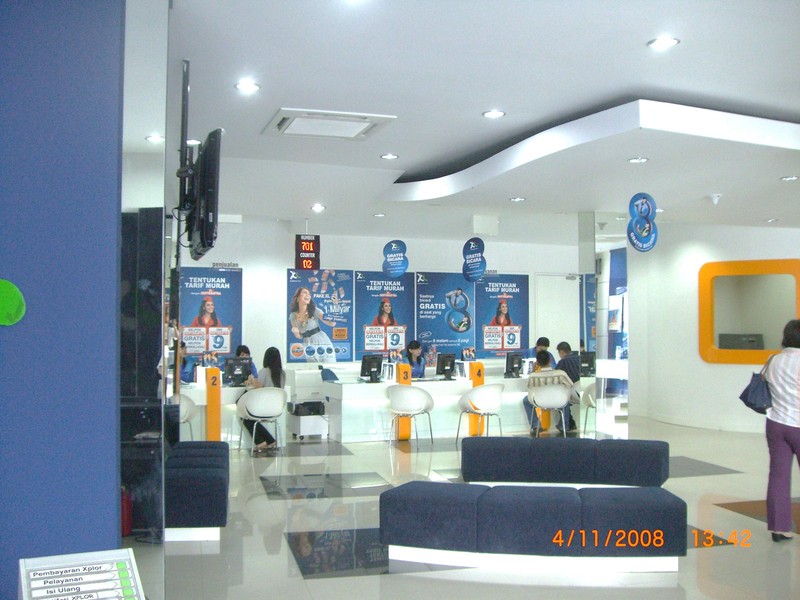 GEDUNG perkantoran di CBD SIMPANG LIMA Semarang Tengah