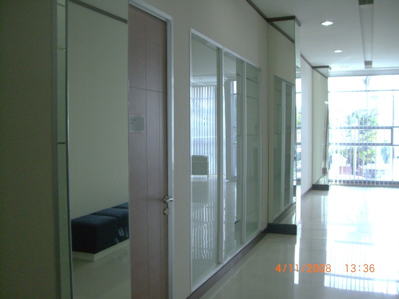 GEDUNG perkantoran di CBD SIMPANG LIMA Semarang Tengah