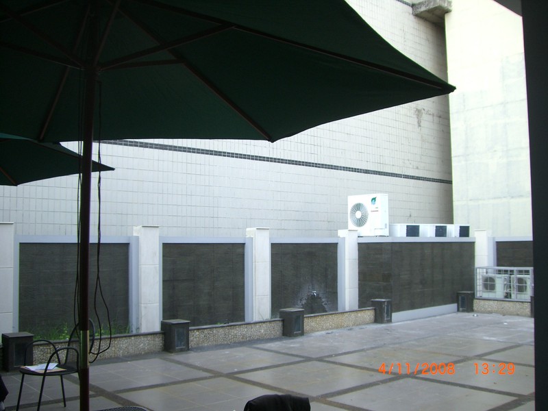 GEDUNG perkantoran di CBD SIMPANG LIMA Semarang Tengah