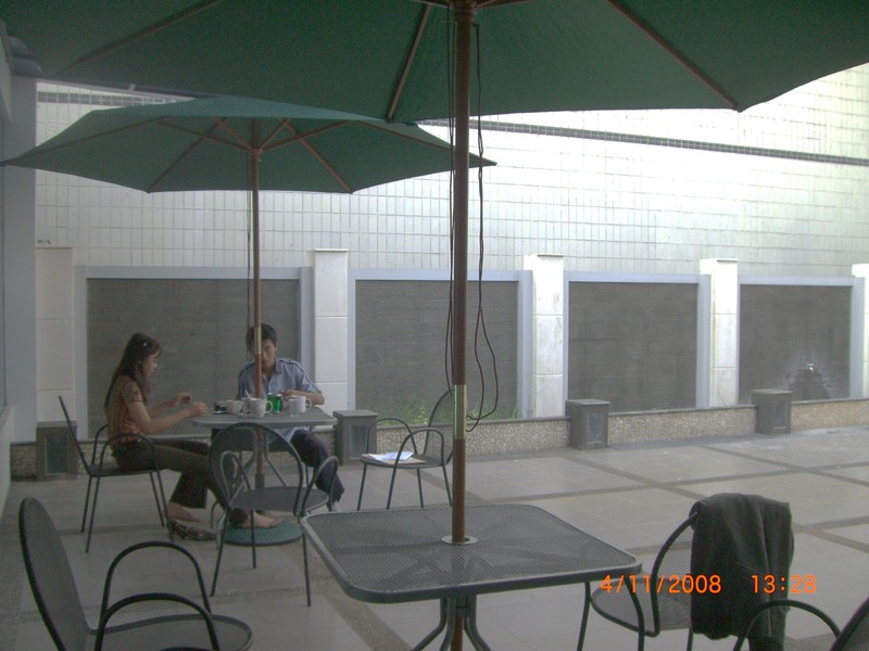 GEDUNG perkantoran di CBD SIMPANG LIMA Semarang Tengah