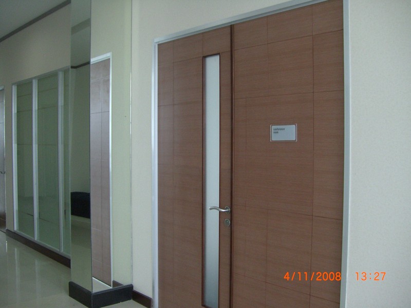 GEDUNG perkantoran di CBD SIMPANG LIMA Semarang Tengah