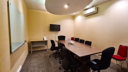For Rent - Gedung Kantor / Showroom di Radio Dalam, Jakarta Selatan (4 Lantai)
