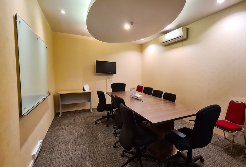 For Rent - Gedung Kantor / Showroom di Radio Dalam, Jakarta Selatan (4 Lantai)